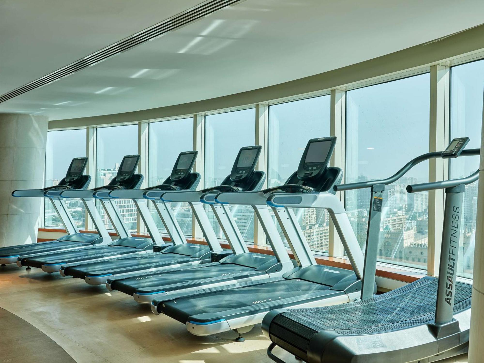 Hotel Hilton Baku Exterior foto Treadmills